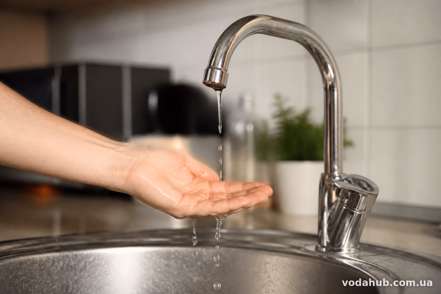 Чому падає тиск води у водопроводі і як це виправити